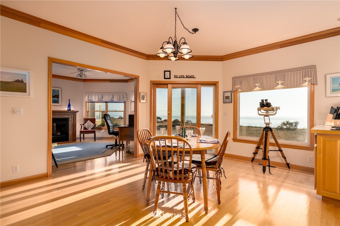2175 West Beach Road Oak Harbor, WA 98277 - Photo 7 of 25 Gallery Image 7