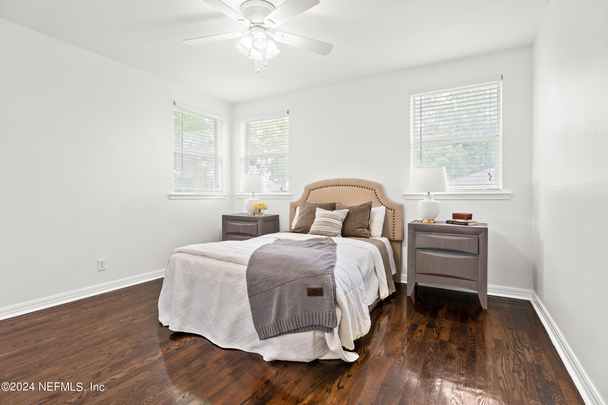 755 Old Hickory Road Jacksonville, FL 32207 - Photo 19 of 30 a bedroom with a bed and a window