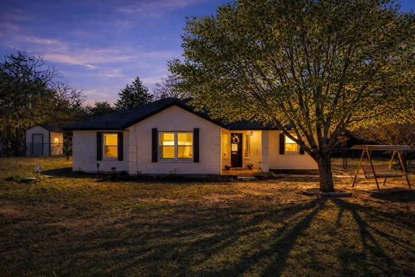 $499,000 | 137 West Oak Drive, Cedar Creek, TX 78612
