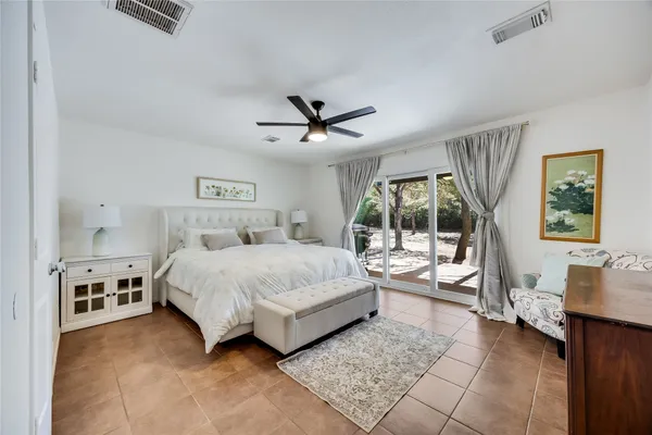 $499,000 | 137 West Oak Drive, Cedar Creek, TX 78612