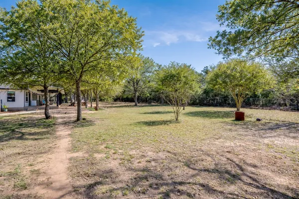 $499,000 | 137 West Oak Drive, Cedar Creek, TX 78612