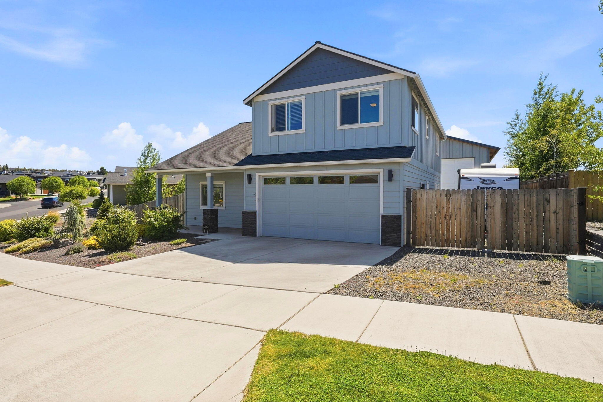 4722 Southwest Zenith Avenue Redmond, OR 97756 - Photo 12 of 59