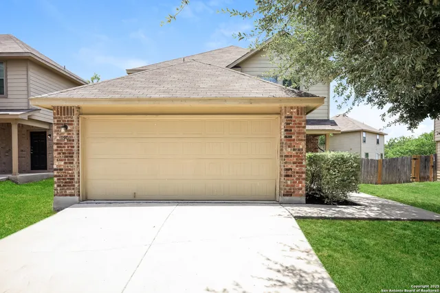 $1,630 | 8907 Ashley Wilkes, San Antonio, TX 78221