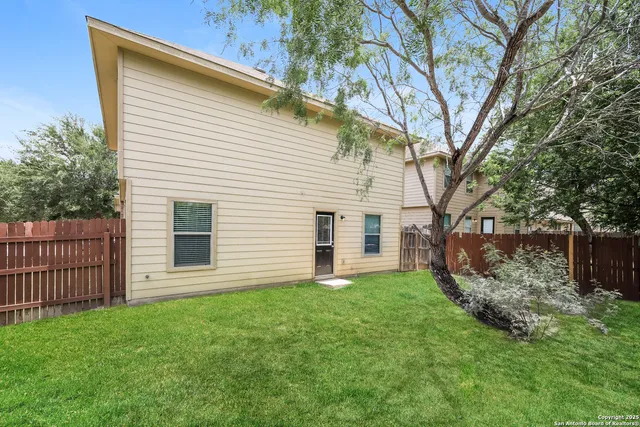 $1,630 | 8907 Ashley Wilkes, San Antonio, TX 78221