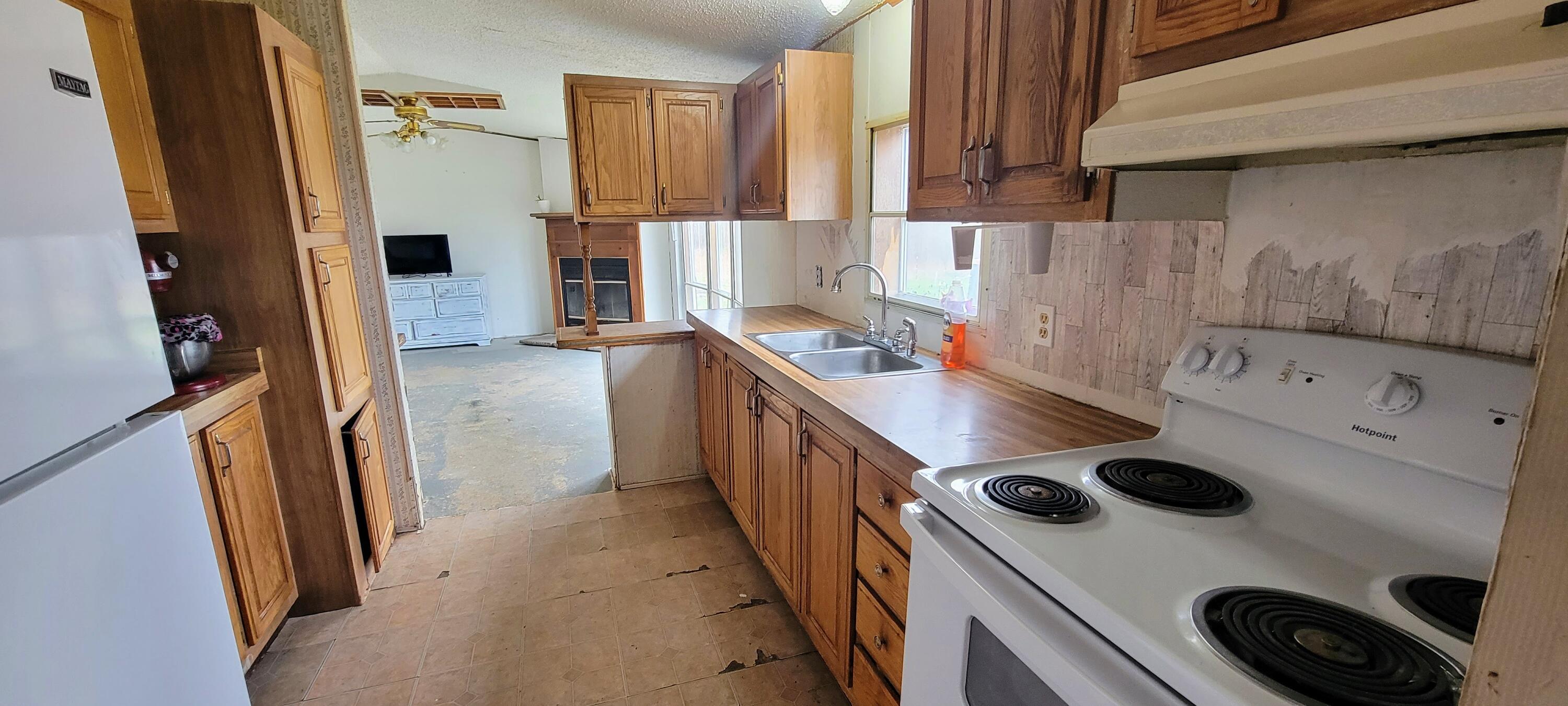 18 E Road Bradford, ME 04410 - Photo 7 of 36 20230426_131911