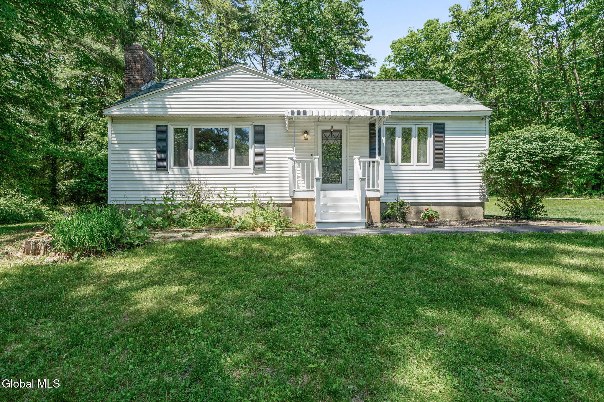 1130 Sanders Road Glenville, NY 12302 - Photo 3 of 48 3-web-or-mls-1130-sanders-rd