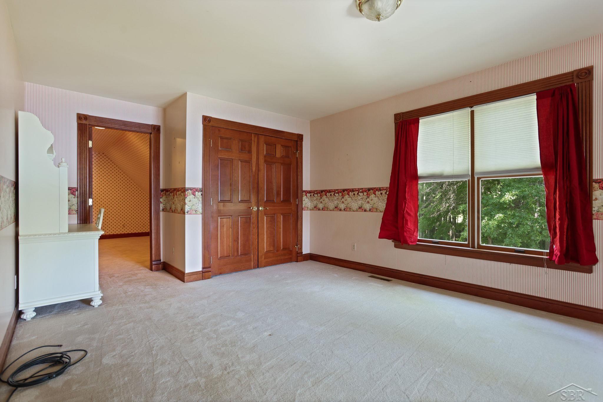 1555 South Graham Road Saginaw, MI 48609 - Photo 40 of 99 50150457-468fcf8f-67be-4589-a34f-45410c2121fa.JPG
