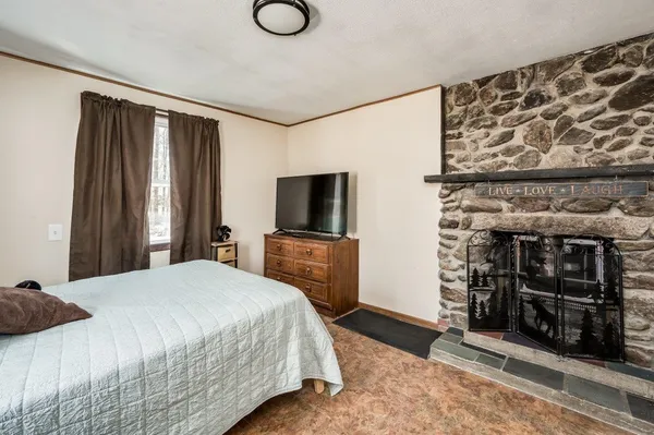 $420,000 | 16 Douglas Drive, Barnstead, NH 03225