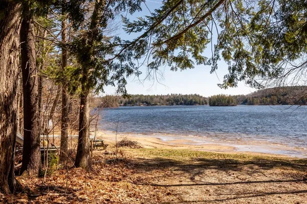 $420,000 | 16 Douglas Drive, Barnstead, NH 03225