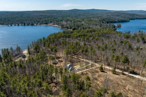 $420,000 | 16 Douglas Drive, Barnstead, NH 03225