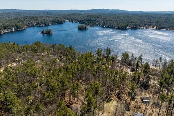 $420,000 | 16 Douglas Drive, Barnstead, NH 03225