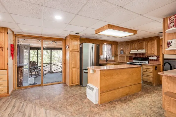 $420,000 | 16 Douglas Drive, Barnstead, NH 03225