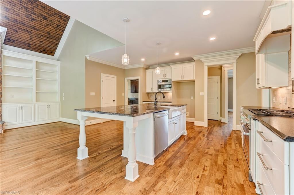 2510 Duck Club Road Greensboro, NC 27410 - Photo 14 of 50 Kitchen