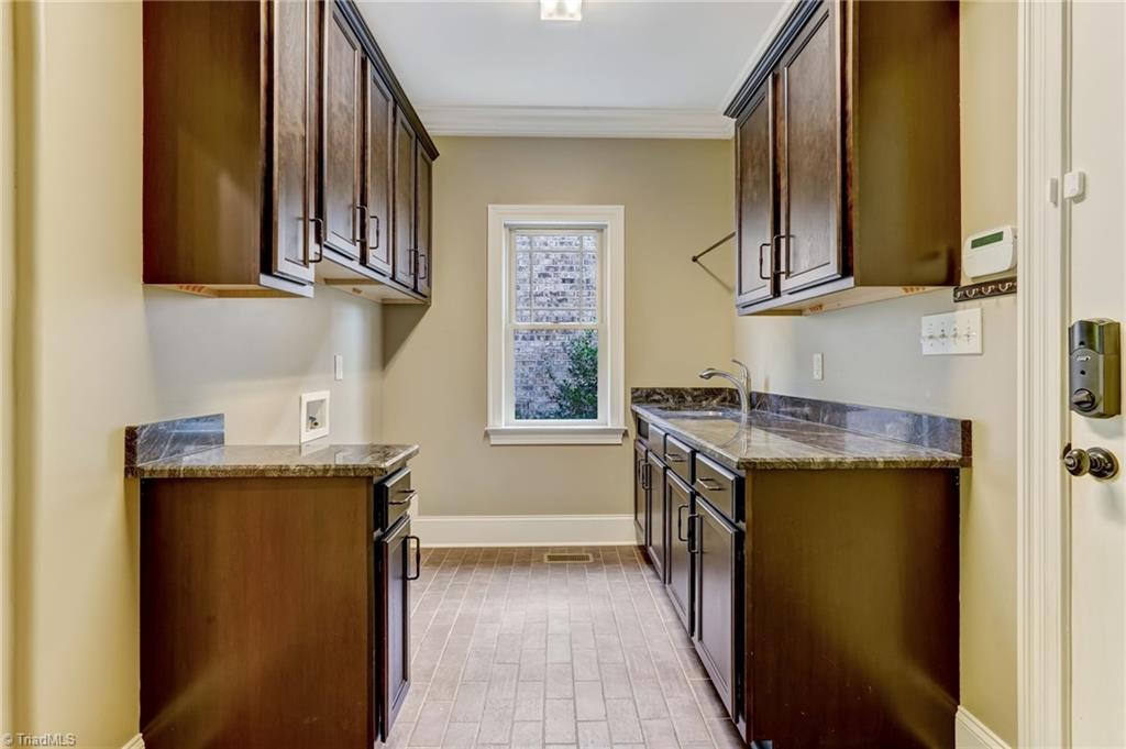 2510 Duck Club Road Greensboro, NC 27410 - Photo 21 of 50 Laundry