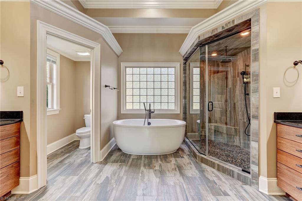 2510 Duck Club Road Greensboro, NC 27410 - Photo 27 of 50 Primary Bathroom