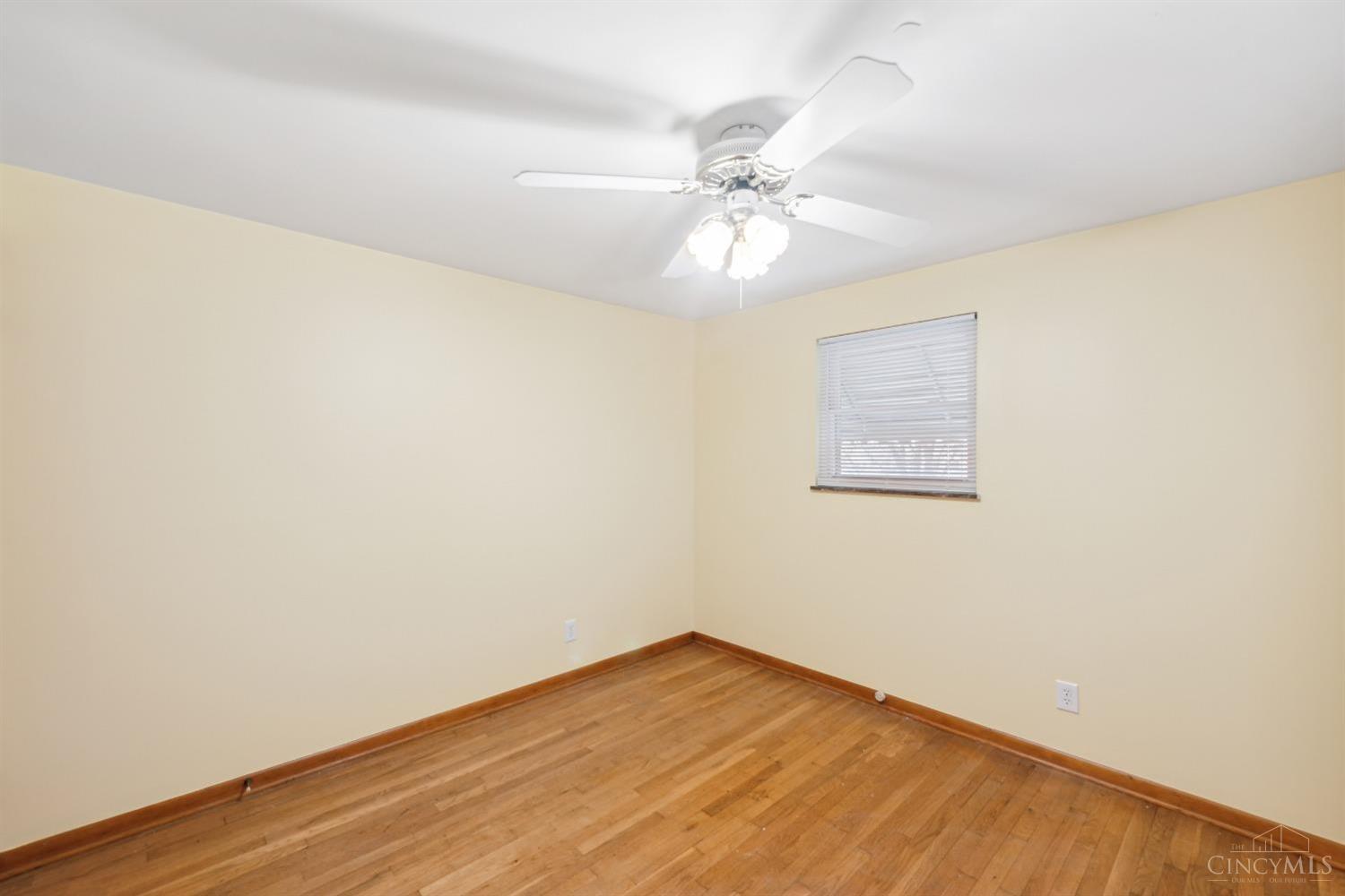 8318 Hendrickson Road Middletown, OH 45044 - Photo 24 of 41