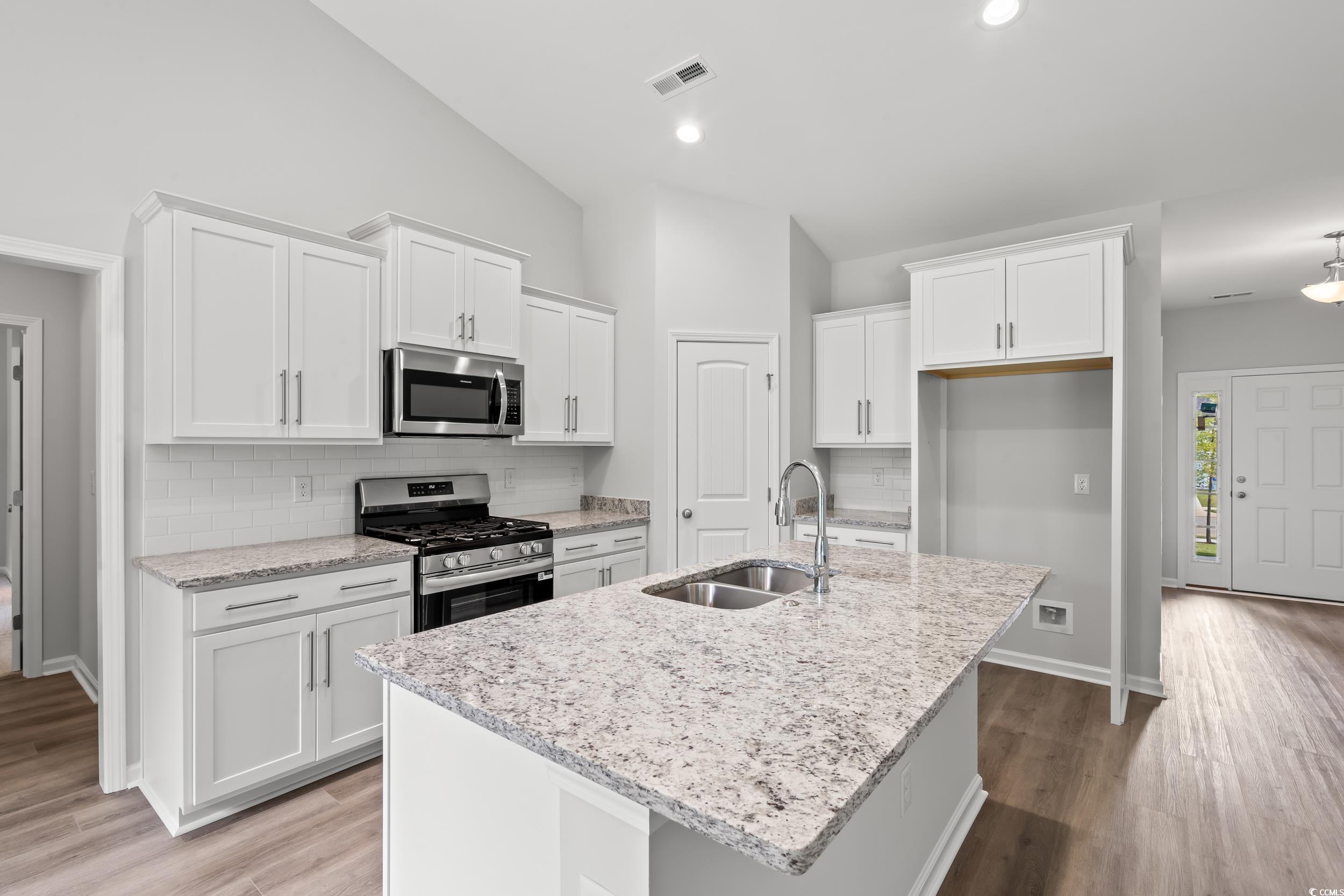 3339 Little Bay Drive Conway, SC 29526 - Photo 4 of 35