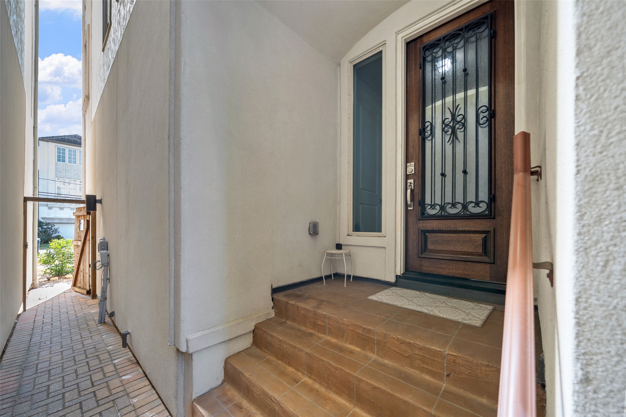 1107 West 16th Street Houston, TX 77008 - Photo 4 of 29