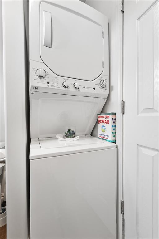 150 Crestview Road Jackson, GA 30233 - Photo 81 of 88 a utility room with dryer and washer
