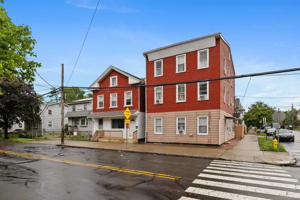 $975,000 | 83 James Street, New Haven, CT 06513