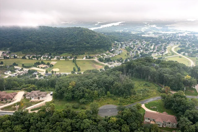 $175,000 | Lot 7-8 Crescent Hills Drive, La Crescent, MN 55947