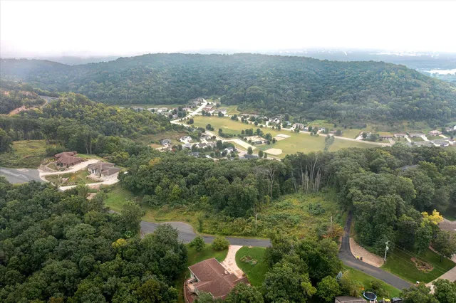 $175,000 | Lot 7-8 Crescent Hills Drive, La Crescent, MN 55947