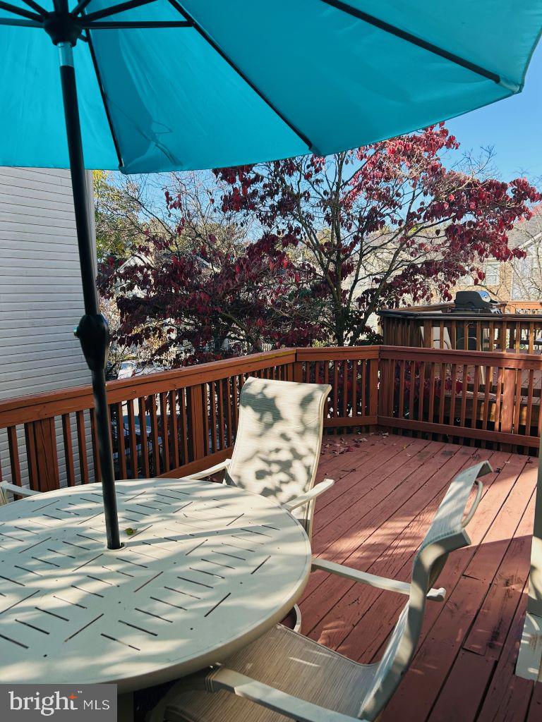 611 Suffield Drive Gaithersburg, MD 20878 - Photo 25 of 35