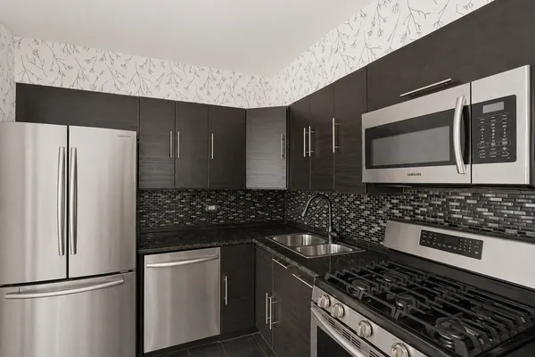 $1,400 | 1475 Rebecca Drive, Unit 310, Hoffman Estates, IL 60169