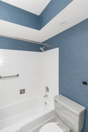 $1,400 | 1475 Rebecca Drive, Unit 310, Hoffman Estates, IL 60169