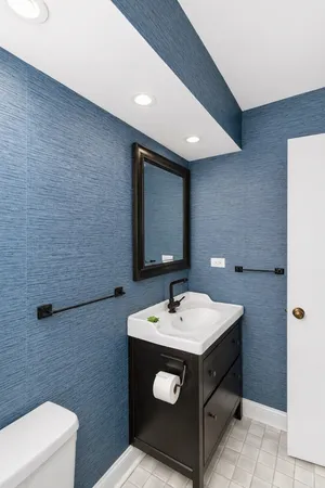 $1,400 | 1475 Rebecca Drive, Unit 310, Hoffman Estates, IL 60169