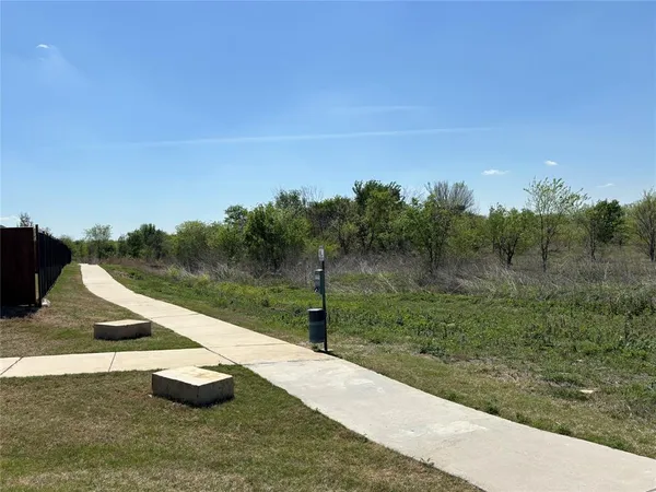 $325,000 | 2336 Old Pecos Trail, Fort Worth, TX 76131