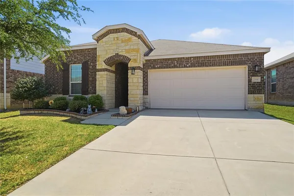$325,000 | 2336 Old Pecos Trail, Fort Worth, TX 76131