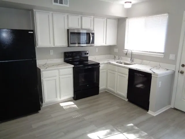 $1,850 | 19411 Lazy Valley Drive, Katy, TX 77449