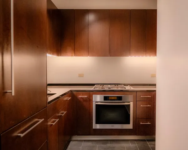 $620,000 | 40 Broad Street, Unit 21C | Financial District