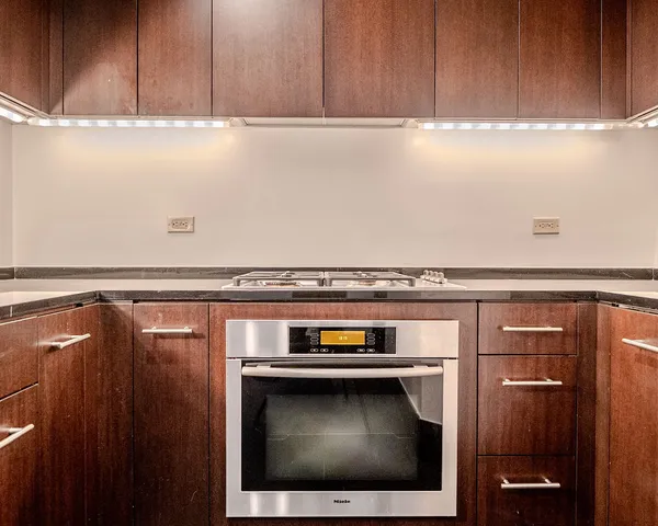 $620,000 | 40 Broad Street, Unit 21C | Financial District