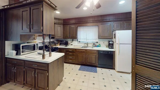 $589,000 | 149 Brookside Avenue, River Vale, NJ 07675