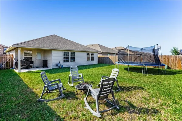$2,500 | 2758 Excelsior Boulevard, Corpus Christi, TX 78415