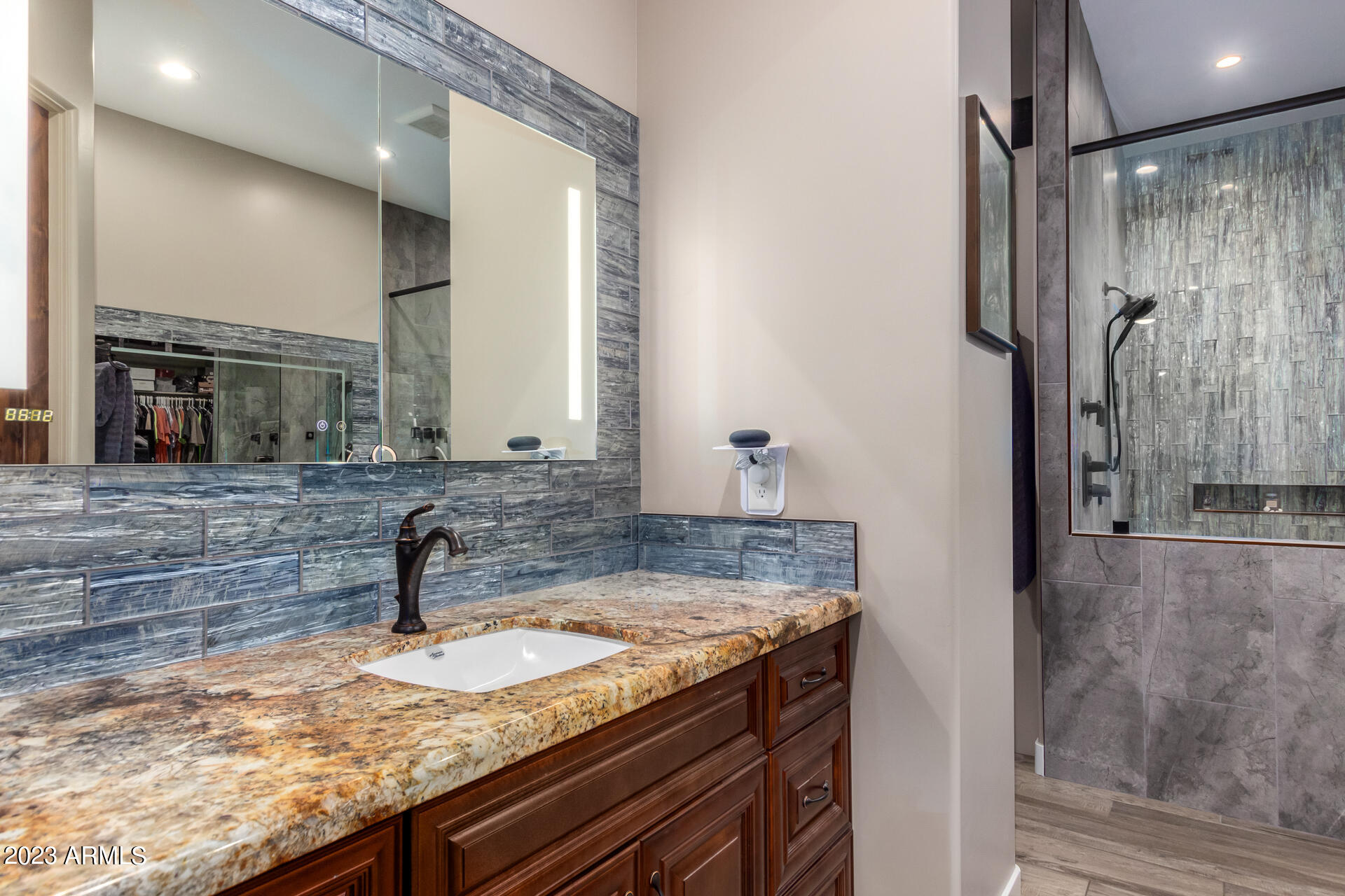 709 West Dolores Road Phoenix, AZ 85086 - Photo 24 of 86 Gallery Image 24