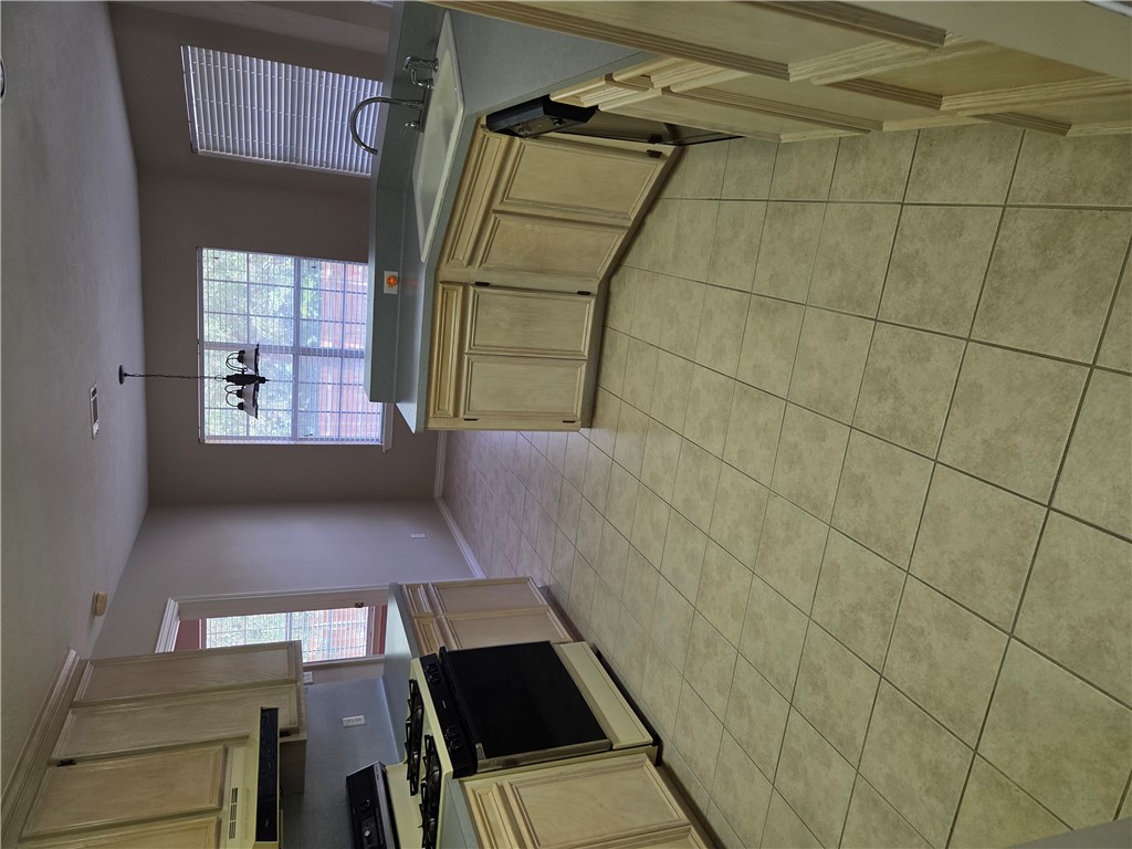 5901 Sheffield Terrace Lane Bryan, TX 77802 - Photo 4 of 9