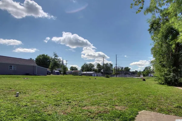 $26,500 | 1510 Lind Street, Quincy, IL 62301