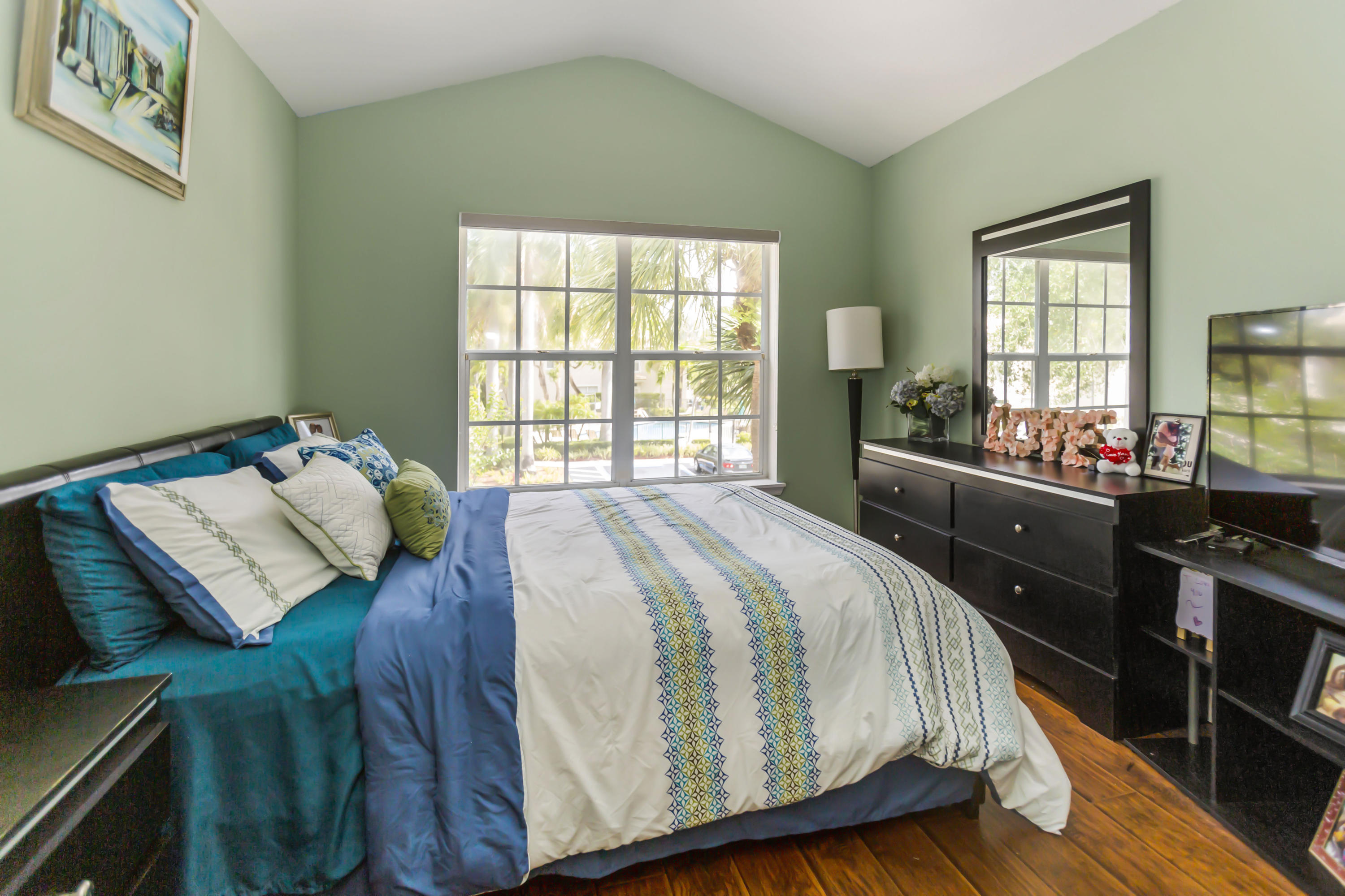 1012 Woodfield Road Greenacres, FL 33415 - Photo 15 of 27 _F4A6450