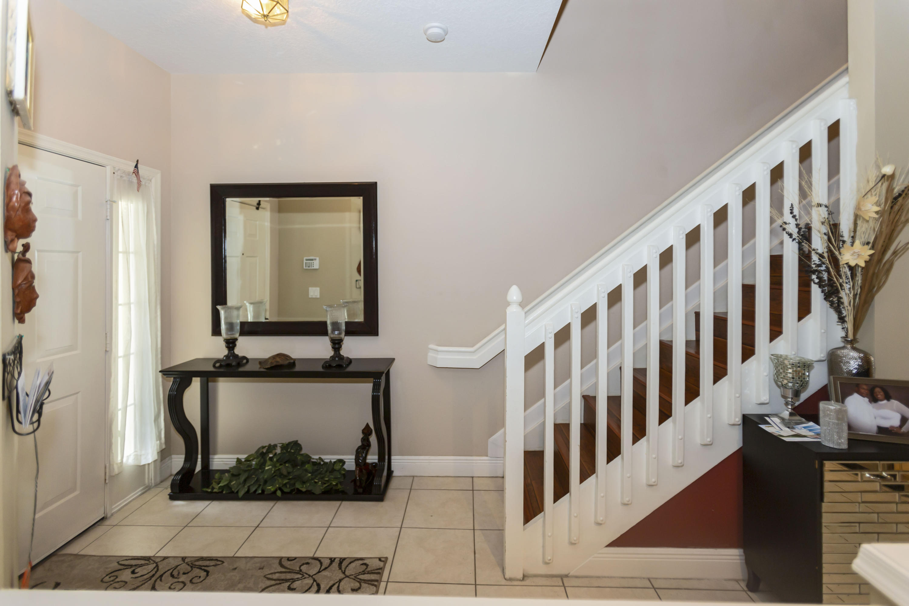1012 Woodfield Road Greenacres, FL 33415 - Photo 3 of 27 _F4A6500