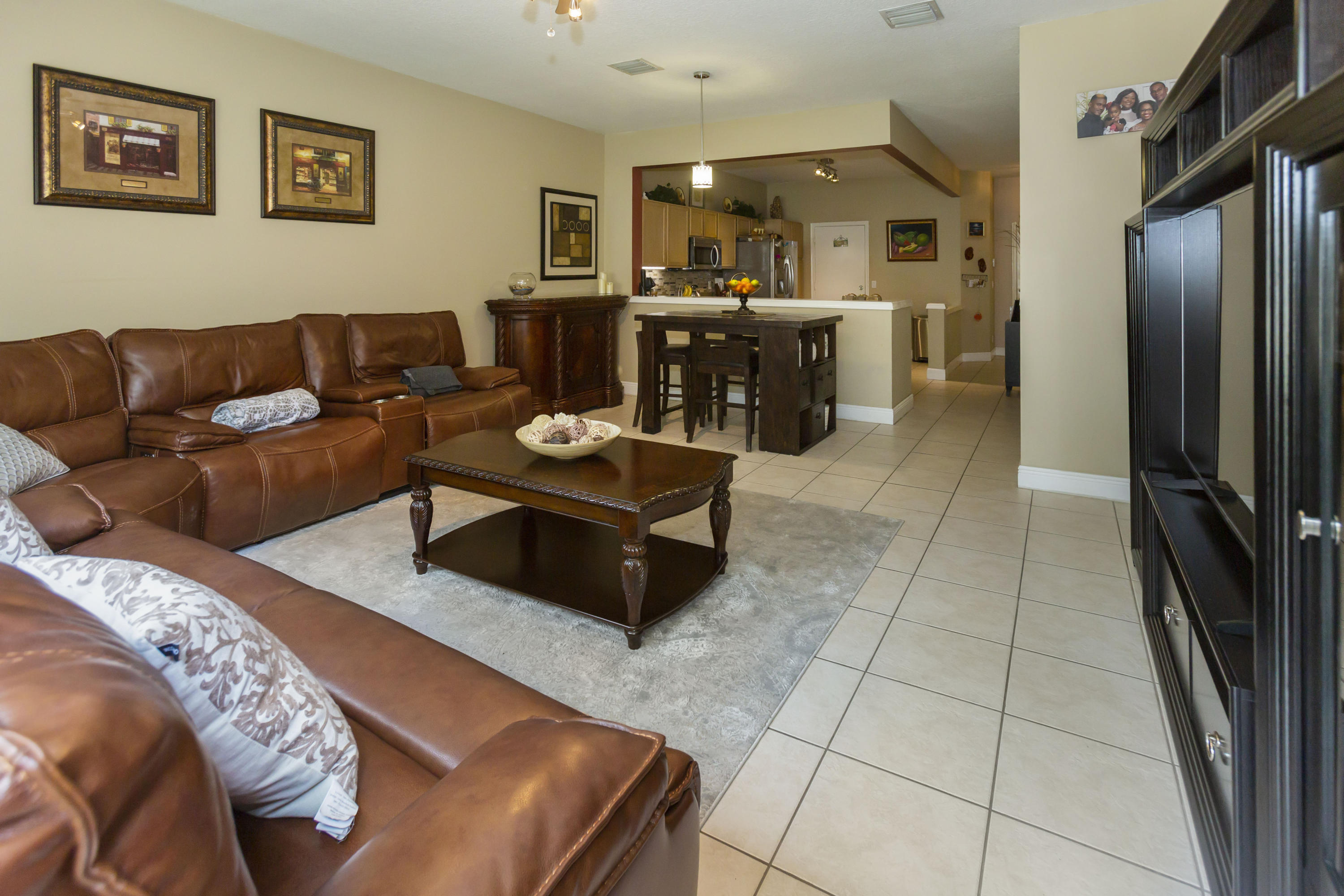 1012 Woodfield Road Greenacres, FL 33415 - Photo 5 of 27 _F4A6367