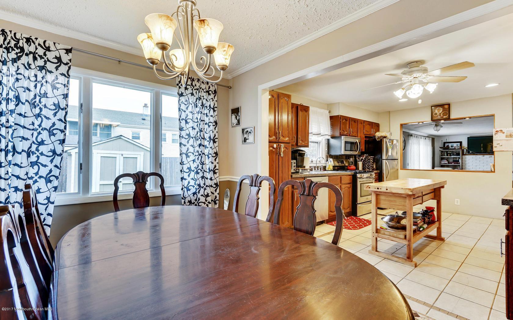 201 Ivins Road Neptune Township, NJ 07753 - Photo 13 of 31 21
