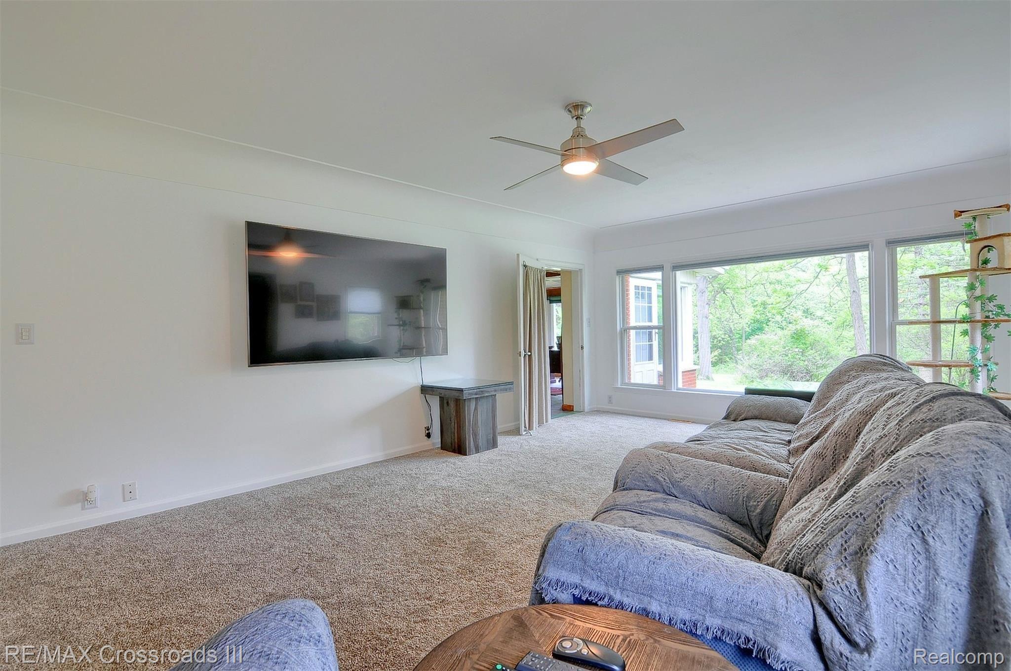 16355 Haggerty Road Belleville, MI 48111 - Photo 10 of 48 9-Great-Room-4th-View.jpg