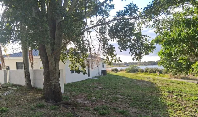 $2,200 | 76 Garrison Lane, Frostproof, FL 33843