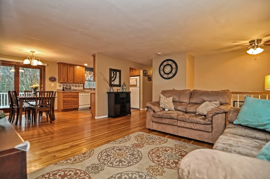 65 Searle Street Georgetown, MA 01833 - Photo 8 of 25 Gallery Image 8