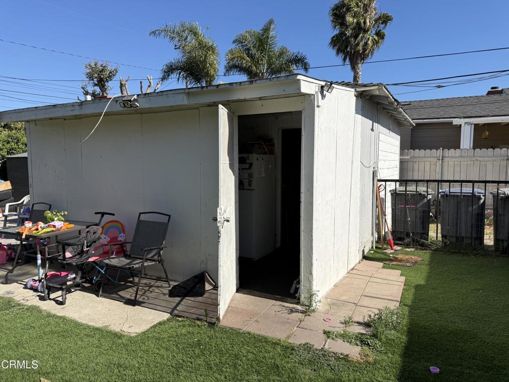 1174 South I Street Oxnard, CA 93033 - Photo 7 of 11