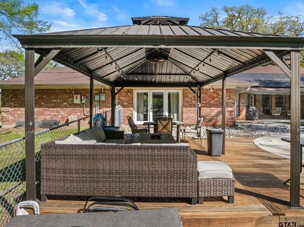 $489,900 | 321 Highway 67, Mount Vernon, TX 75457