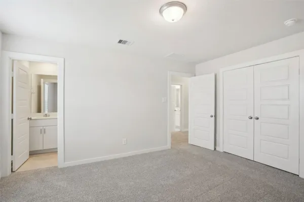 $2,950 | 1567 King Rnch Road, Conroe, TX 77301